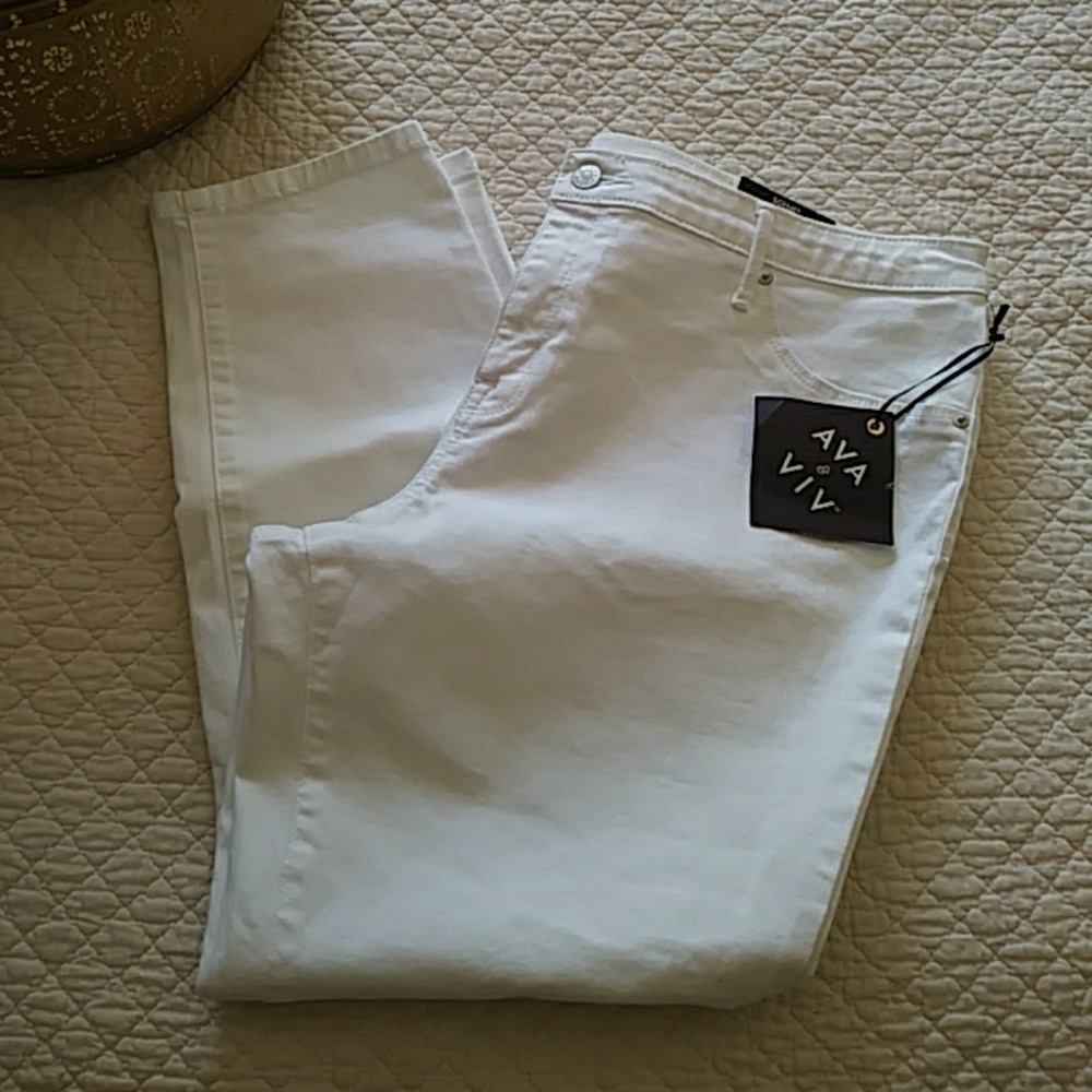 Ava and Viv white crop jegging NWT size 18W